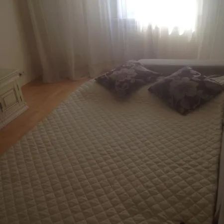 Apartament V Tsentre Minska Mińsk